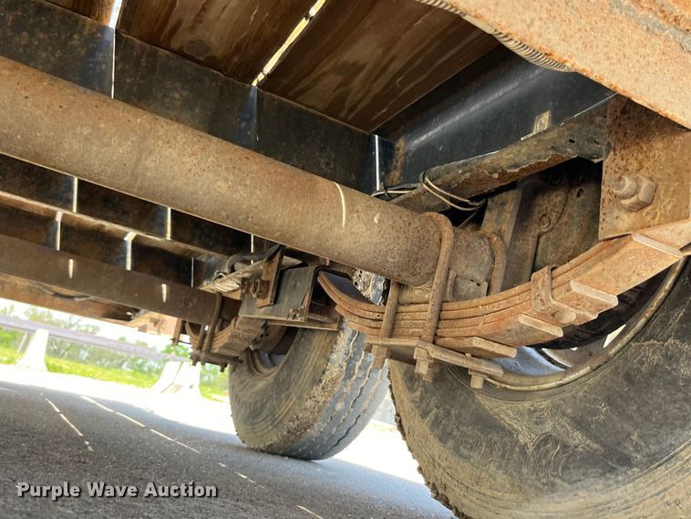 image for item LD9476 2016 Bwise EH18-14HD equipment trailer