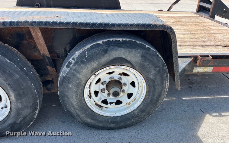 image for item LD9476 2016 Bwise EH18-14HD equipment trailer