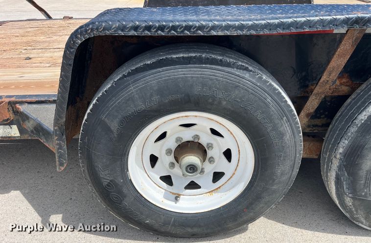 image for item LD9476 2016 Bwise EH18-14HD equipment trailer