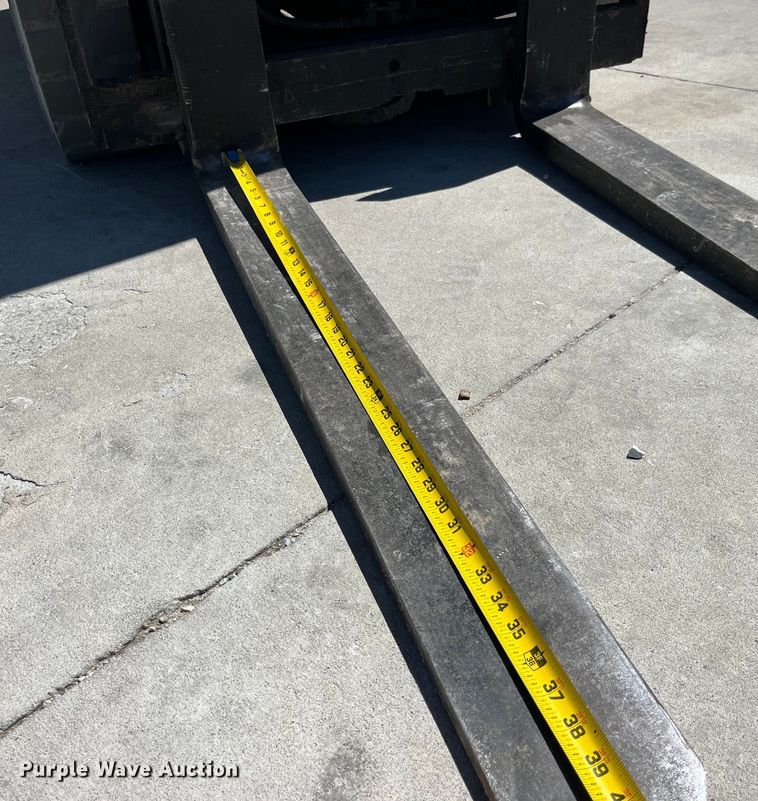 image for item LD9508 Caterpillar C4000 forklift