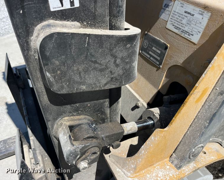 image for item LD9508 Caterpillar C4000 forklift