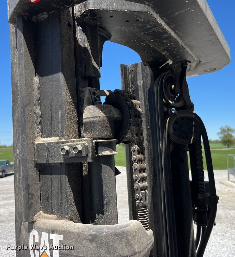 image for item LD9508 Caterpillar C4000 forklift