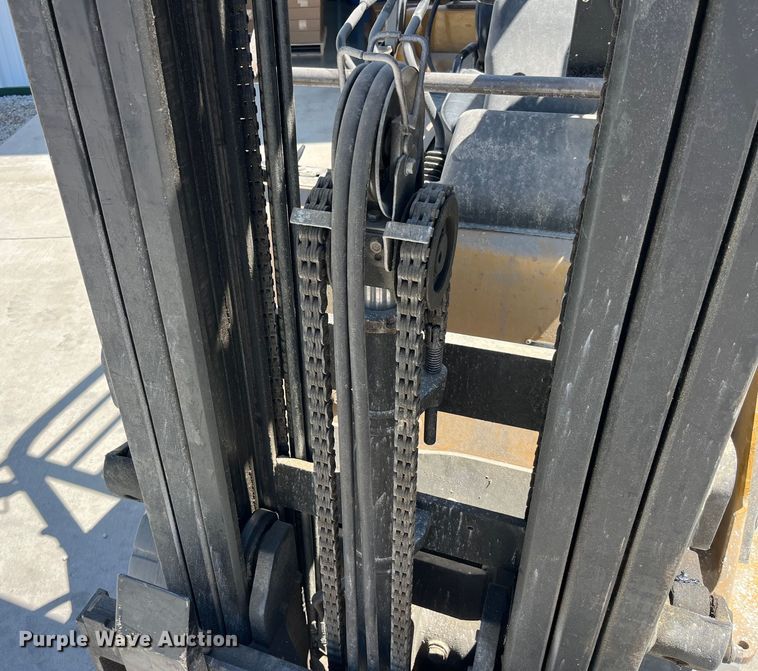 image for item LD9508 Caterpillar C4000 forklift