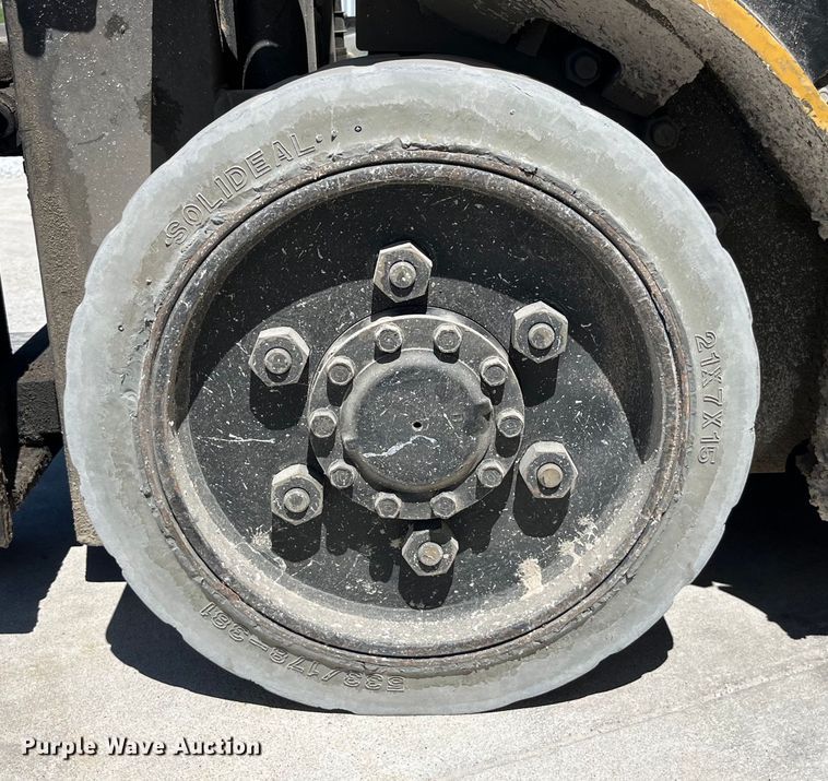 image for item LD9508 Caterpillar C4000 forklift