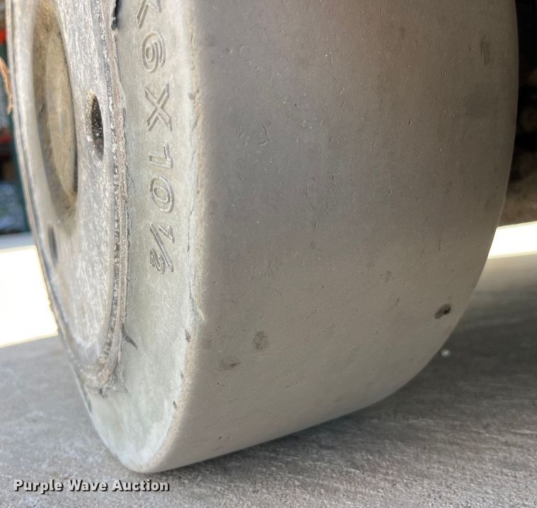 image for item LD9508 Caterpillar C4000 forklift