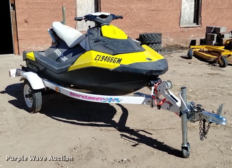 image for item LN9994 2015 SeaDoo Spark personal watercraft