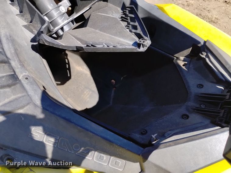 image for item LN9994 2015 SeaDoo Spark personal watercraft