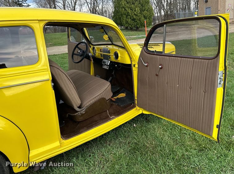 image for item LR9301 1940 Studebaker coupe