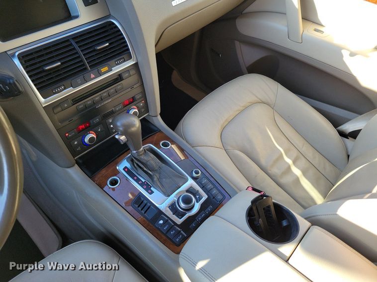 image for item MQ9684 2008 Audi Q7 SUV