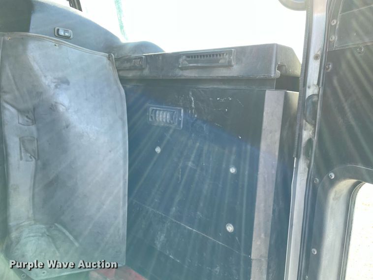 image for item NA9741 2010 Peterbilt 320 refuse truck