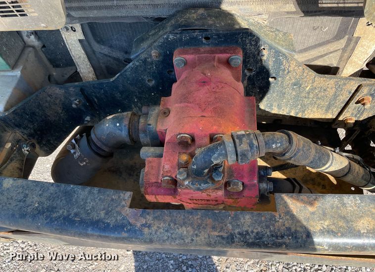 image for item NA9741 2010 Peterbilt 320 refuse truck