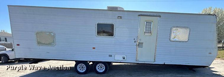image for item NB9339 2006 Pilgrim International  travel trailer