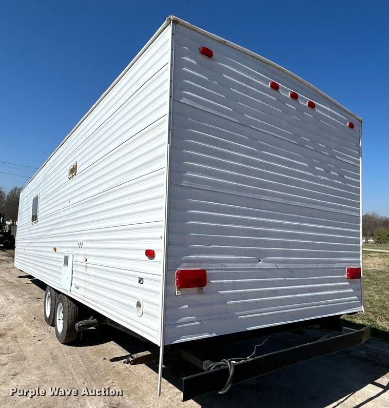 image for item NB9339 2006 Pilgrim International  travel trailer