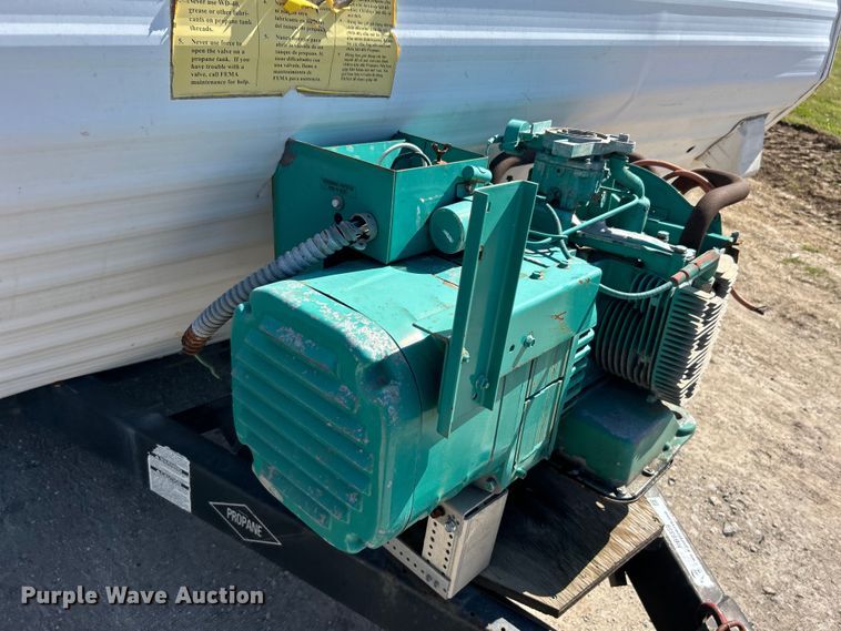 image for item NB9339 2006 Pilgrim International  travel trailer