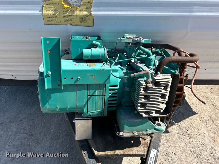 image for item NB9339 2006 Pilgrim International  travel trailer