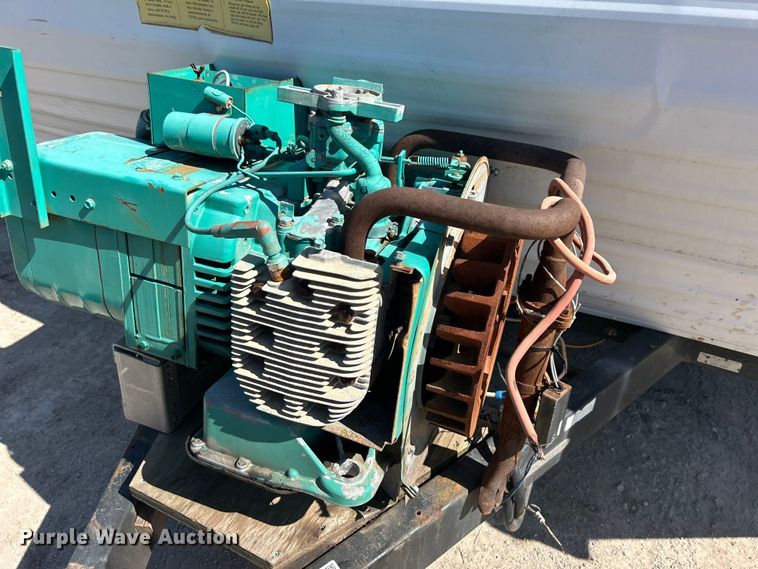 image for item NB9339 2006 Pilgrim International  travel trailer