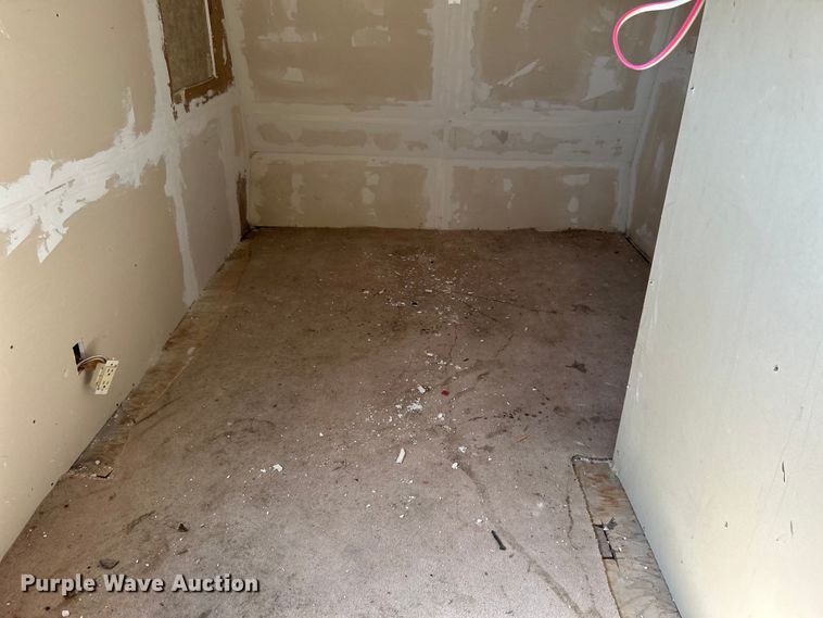 image for item NB9339 2006 Pilgrim International  travel trailer