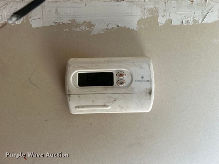 image for item NB9339 2006 Pilgrim International  travel trailer