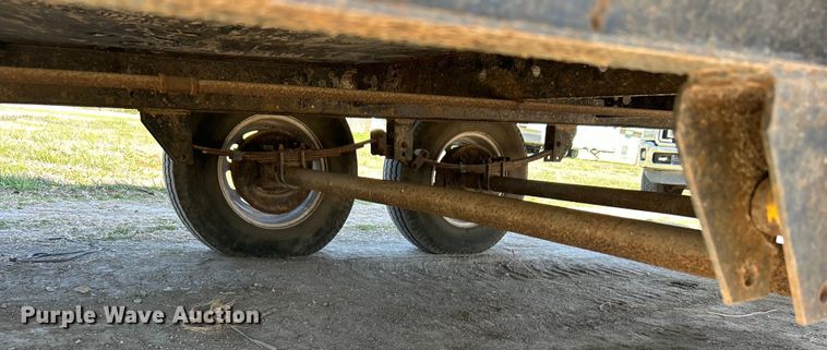 image for item NB9339 2006 Pilgrim International  travel trailer