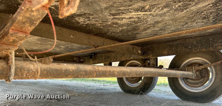 image for item NB9339 2006 Pilgrim International  travel trailer