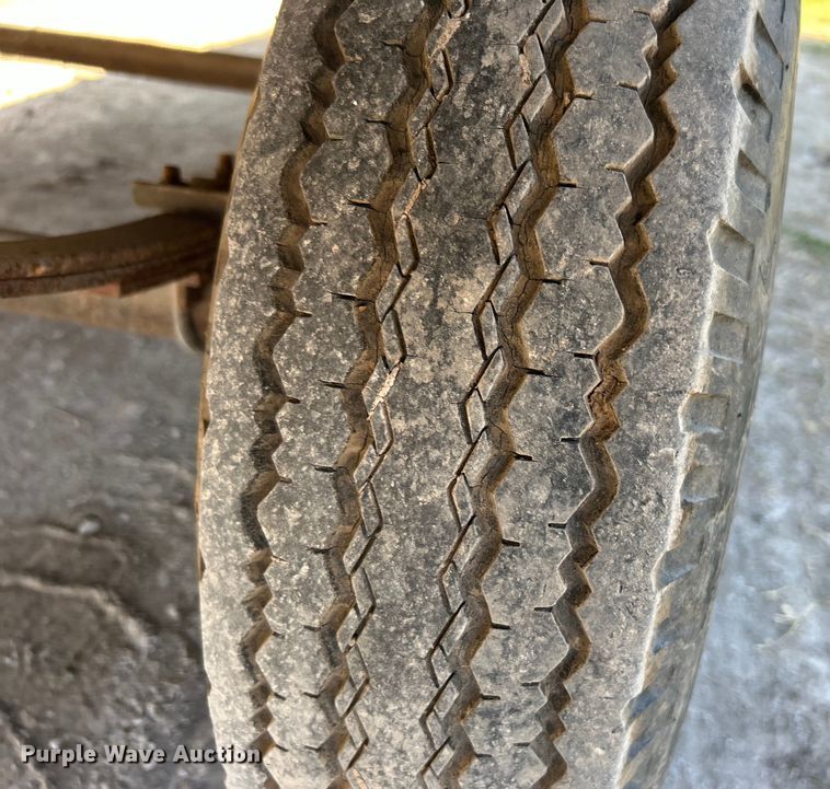 image for item NB9339 2006 Pilgrim International  travel trailer