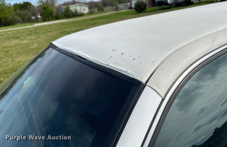 image for item NB9360 2001 Lincoln Krystal  limousine