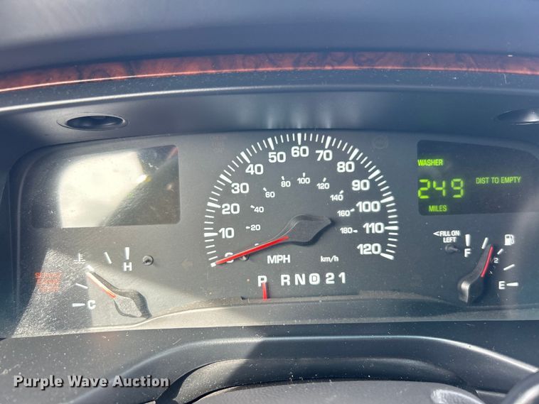 image for item NB9360 2001 Lincoln Krystal  limousine