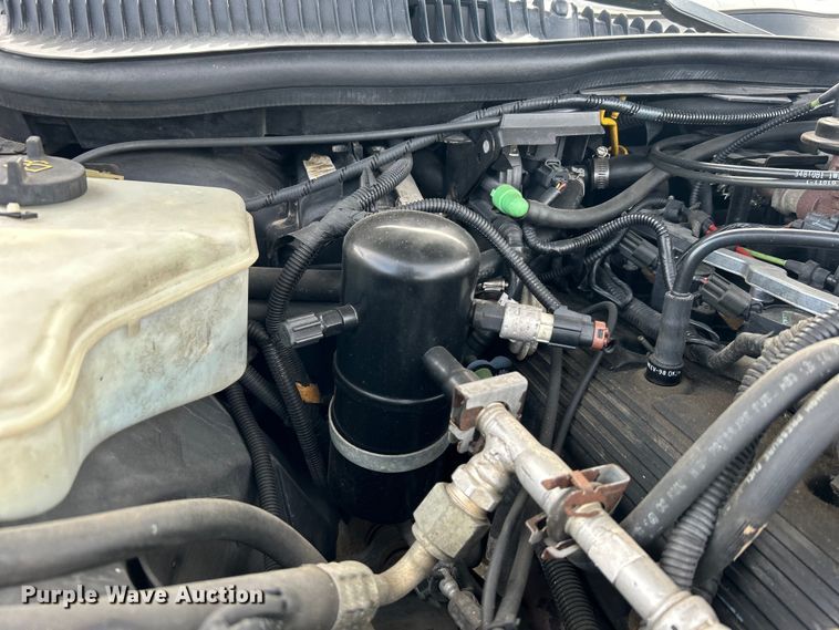 image for item NB9360 2001 Lincoln Krystal  limousine