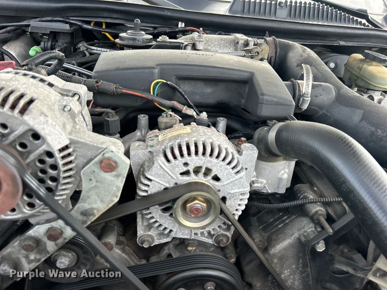 image for item NB9360 2001 Lincoln Krystal  limousine