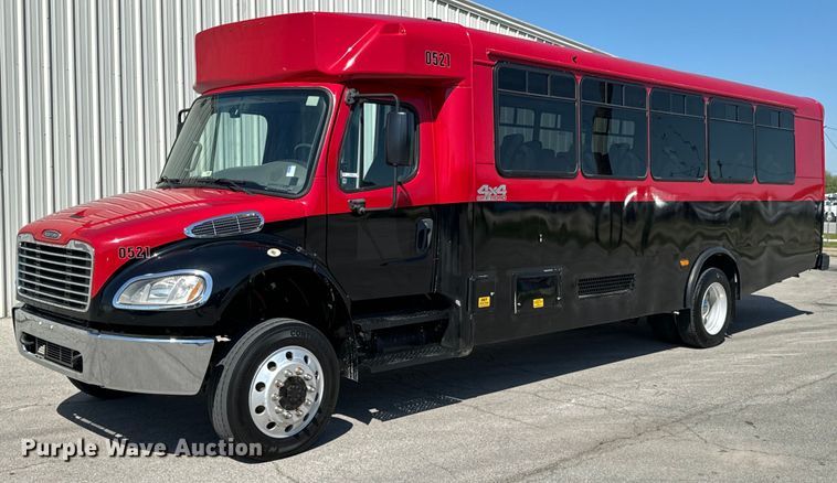 image for item ND9226 2015 Freightliner Business Class M2 shuttle bus