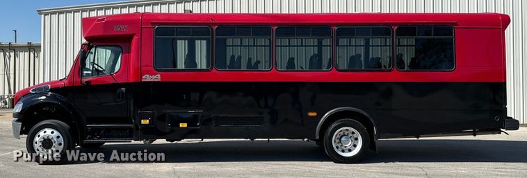 image for item ND9226 2015 Freightliner Business Class M2 shuttle bus