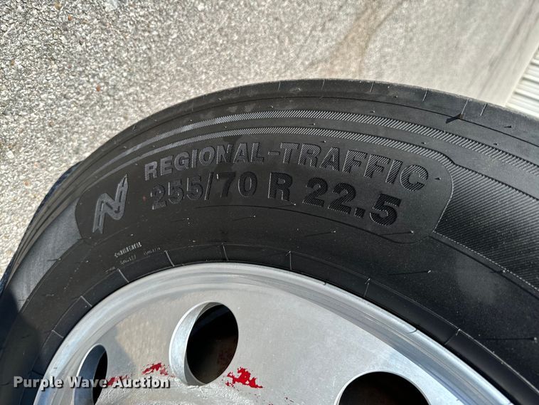 image for item ND9226 2015 Freightliner Business Class M2 shuttle bus