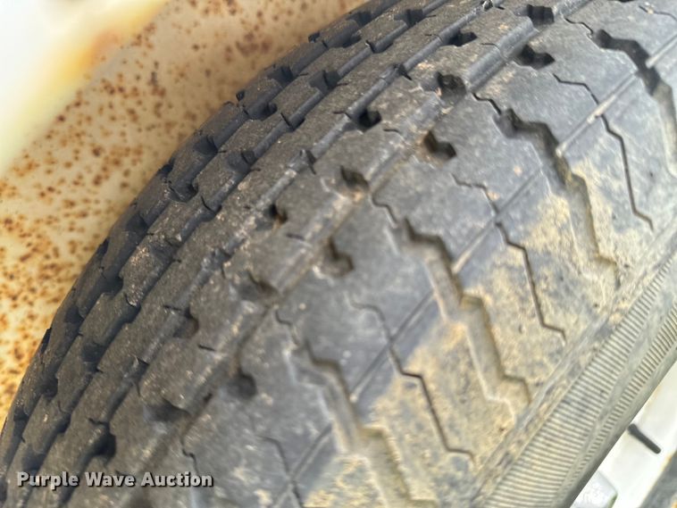 image for item ND9227 1997 W-W enclosed cargo trailer