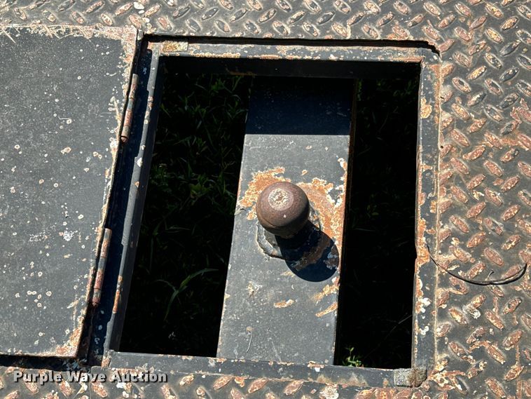 image for item ND9248 Flatbed