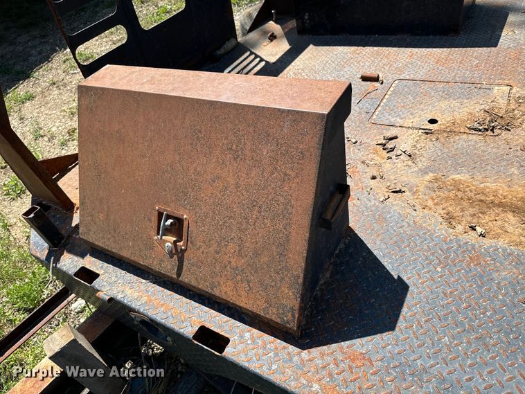 image for item ND9251 Flatbed