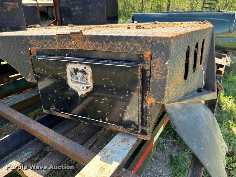 image for item ND9251 Flatbed