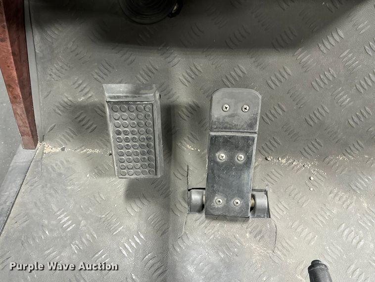 image for item ND9295 MotoEV golf cart