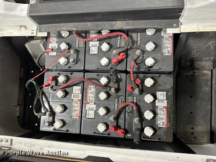 image for item ND9295 MotoEV golf cart