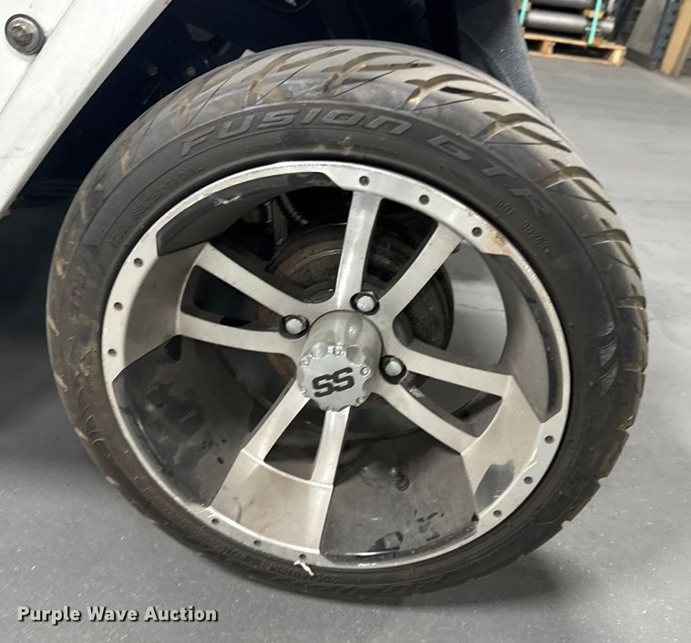 image for item ND9295 MotoEV golf cart