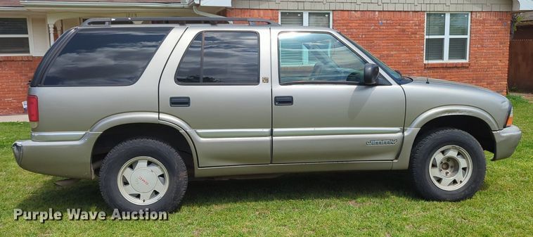 image for item NG9493 1999 GMC Jimmy SUV
