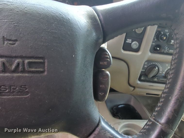 image for item NG9493 1999 GMC Jimmy SUV