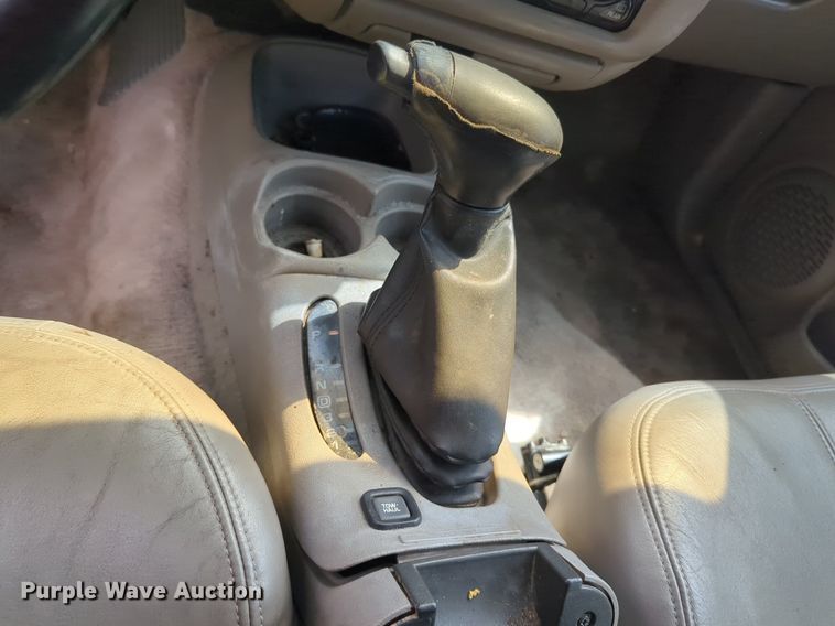 image for item NG9493 1999 GMC Jimmy SUV