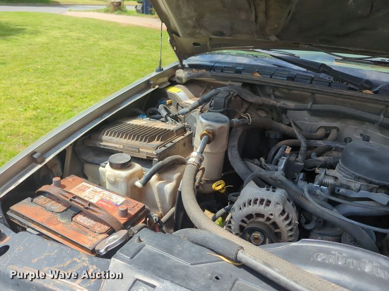 image for item NG9493 1999 GMC Jimmy SUV