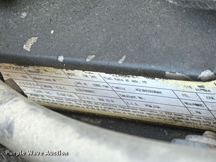 image for item NH9190 2004 Ford F750 Super Duty flatbed truck