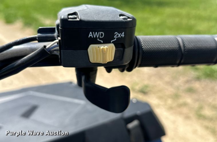 image for item NL9709 2015 Polaris  Sportsman ETX ATV