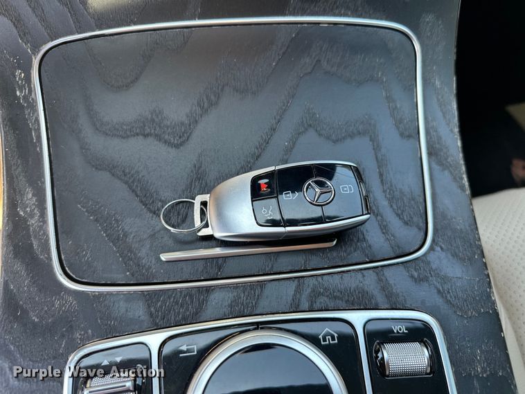 image for item NR9761 2019 Mercedes-Benz  E300 