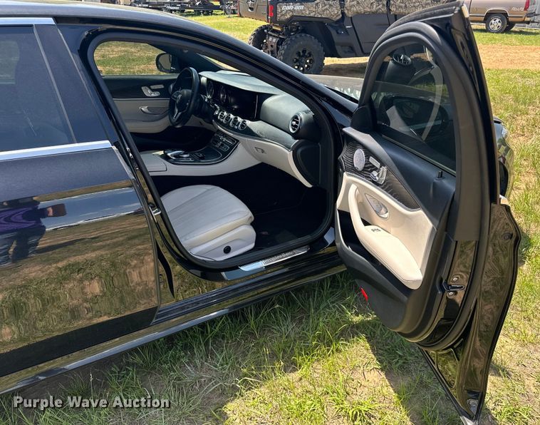 image for item NR9761 2019 Mercedes-Benz  E300 