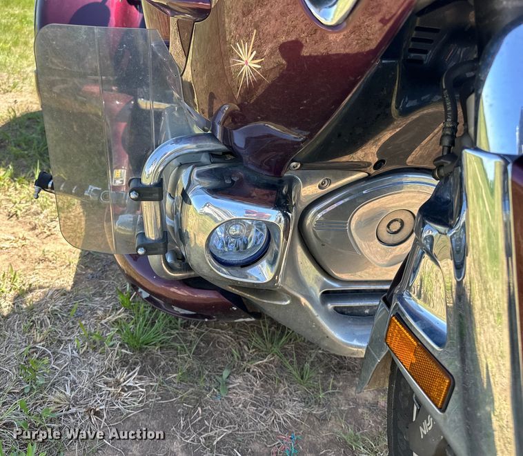 image for item NR9763 2006 Honda GL1800 Gold Wing motorcycle