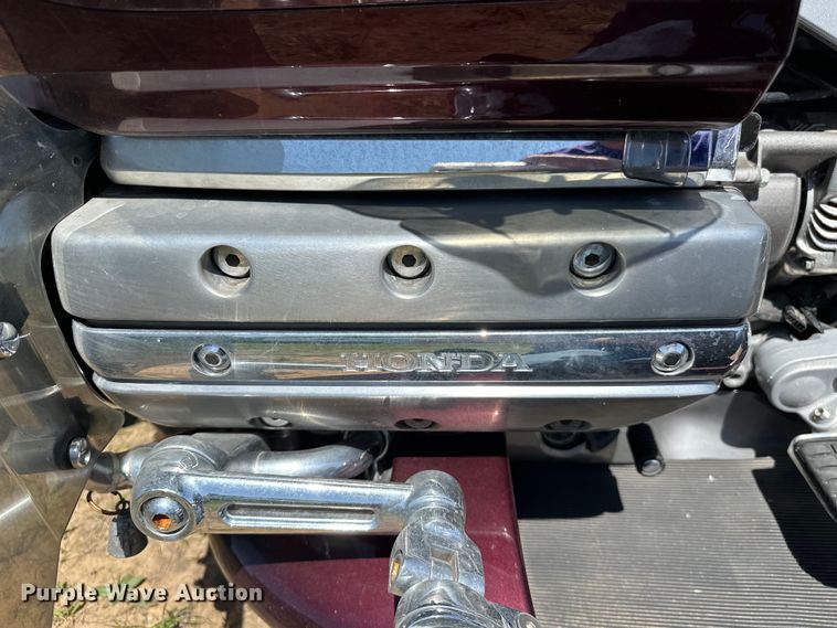 image for item NR9763 2006 Honda GL1800 Gold Wing motorcycle