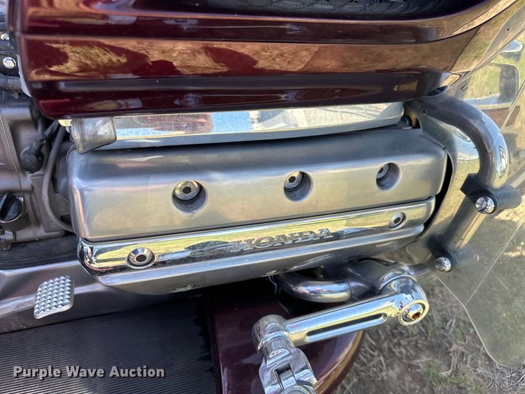 image for item NR9763 2006 Honda GL1800 Gold Wing motorcycle